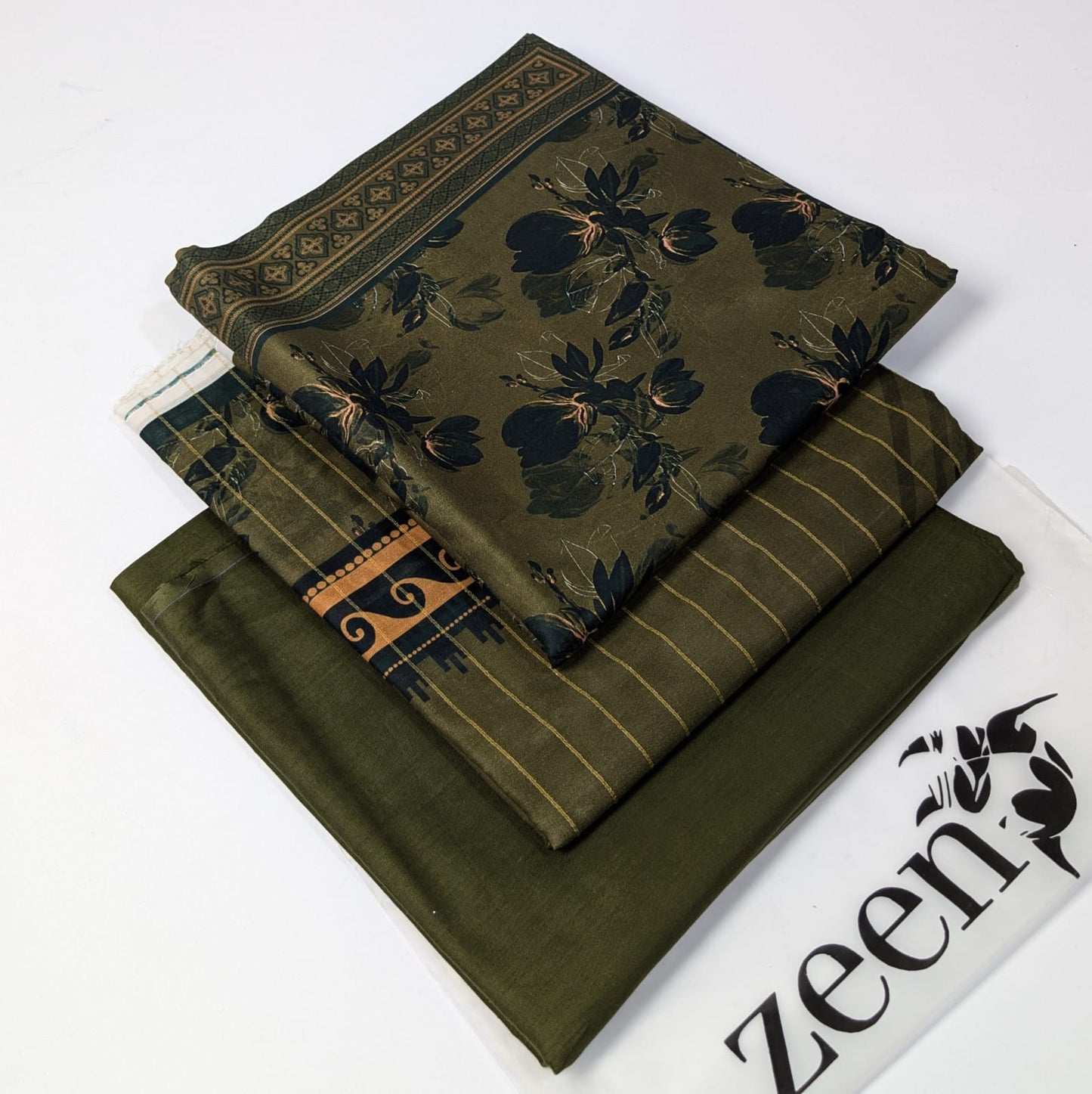 Zeen Printed Lawn Unstitched 3Piece D-112