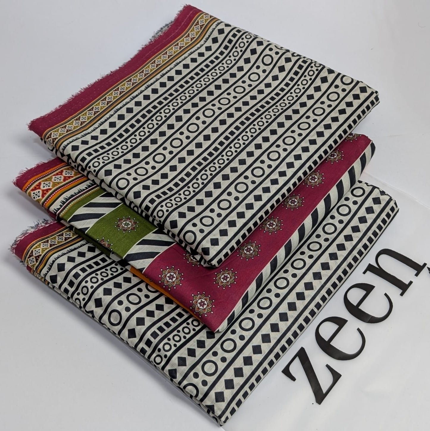 Zeen Printed Lawn Unstitched 3Piece D-206