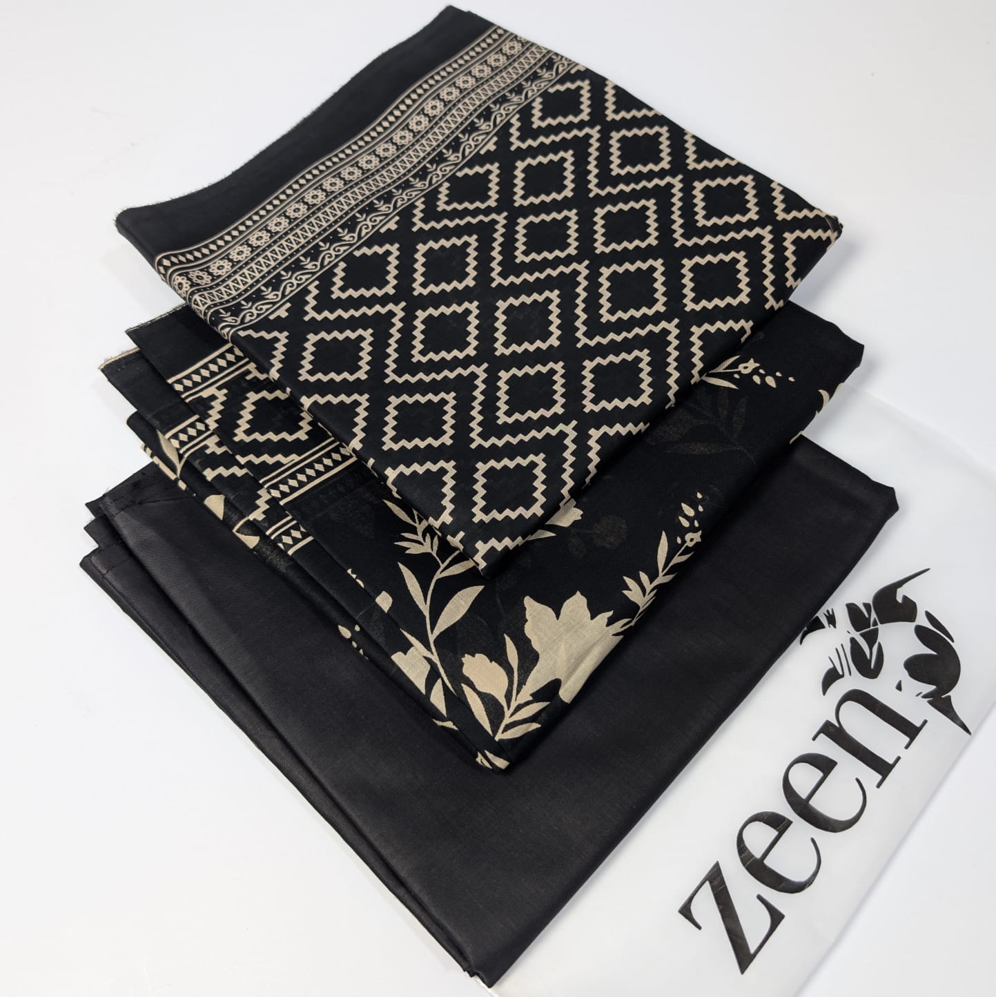 Zeen Printed Lawn Unstitched 3Piece D-149