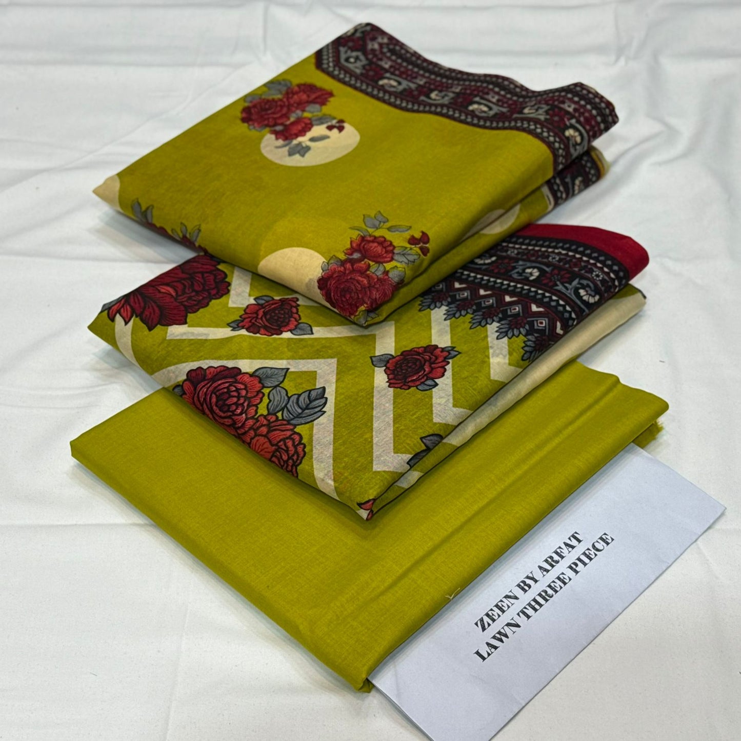 Zeen Printed Lawn Unstitched 3Piece D-67