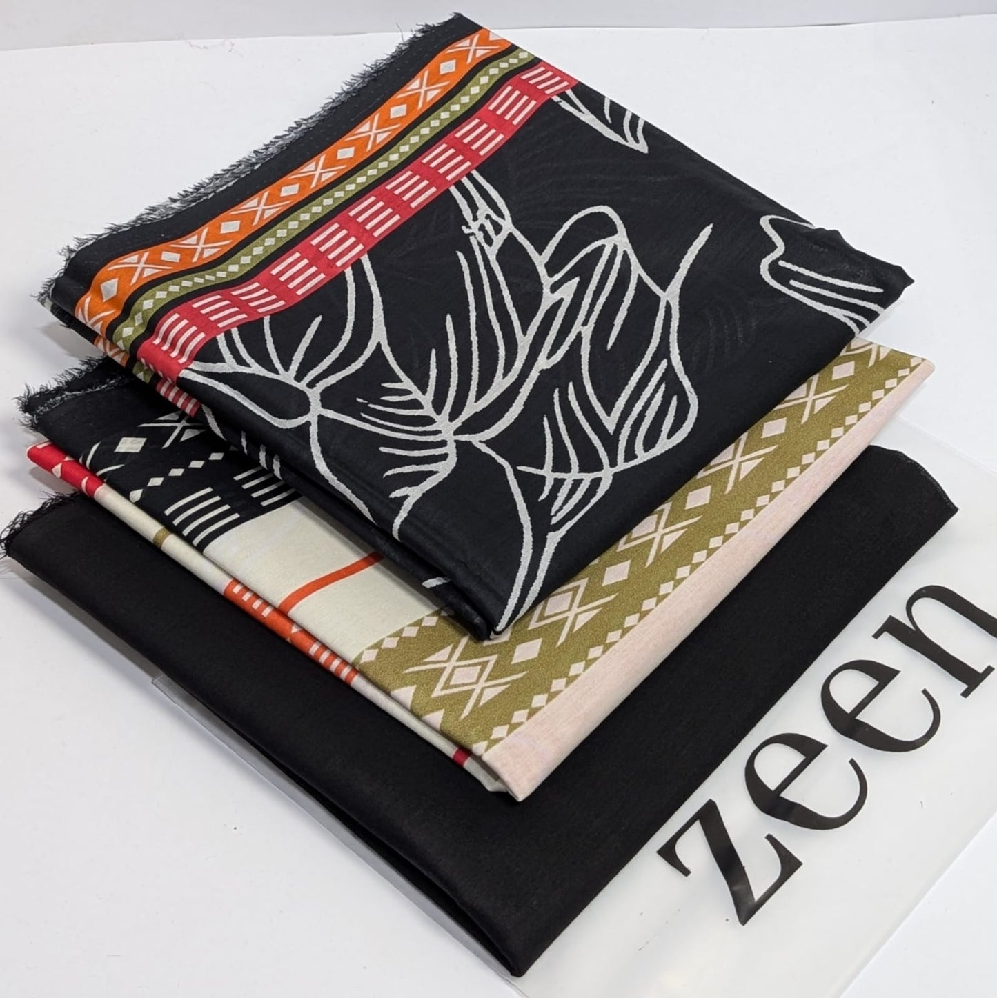 Zeen Printed Lawn Unstitched 3Piece D-191