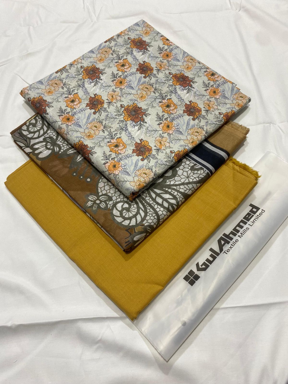 Gul Ahmed  Lawn Printed 3Piece D-009
