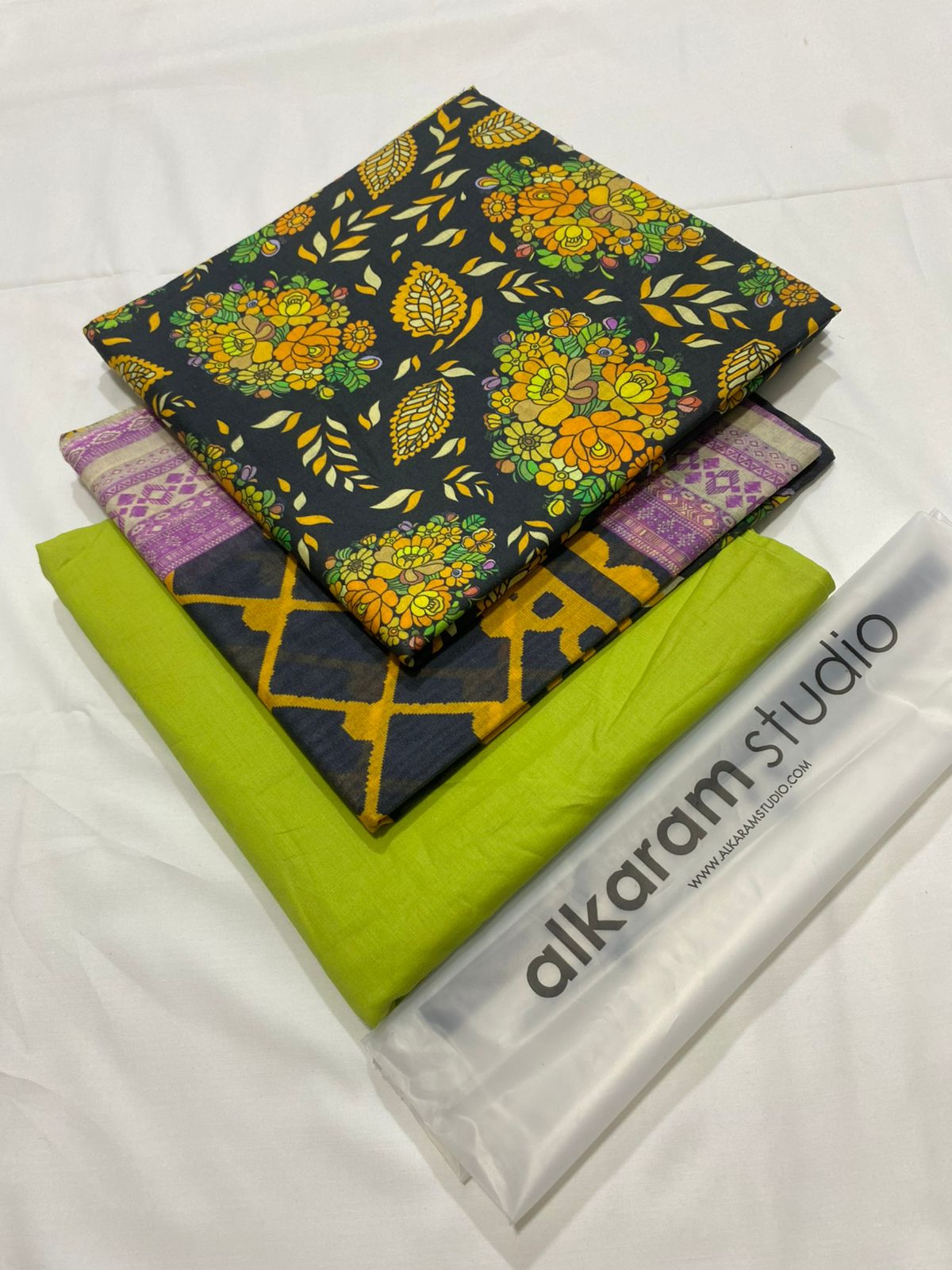 Alkram studio  Lawn Printed 3Piece D-14