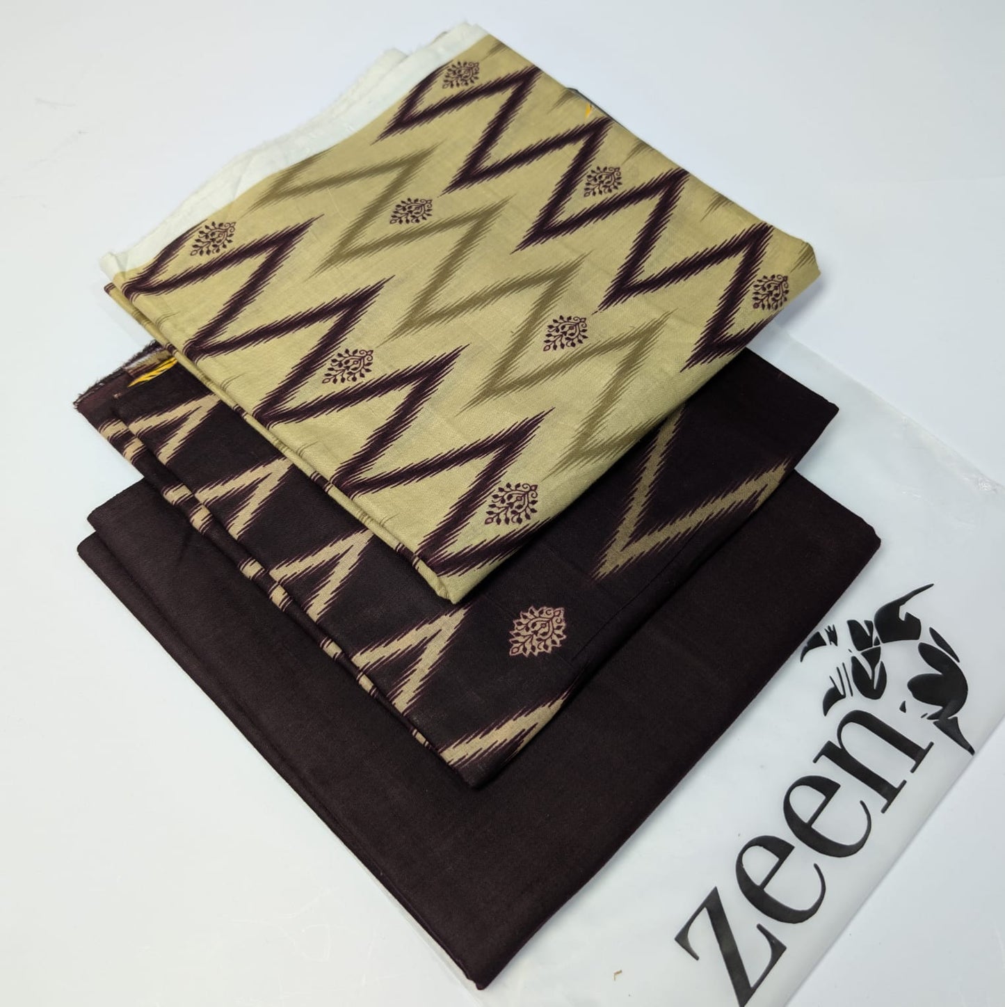 Zeen Printed Lawn Unstitched 3Piece D-106