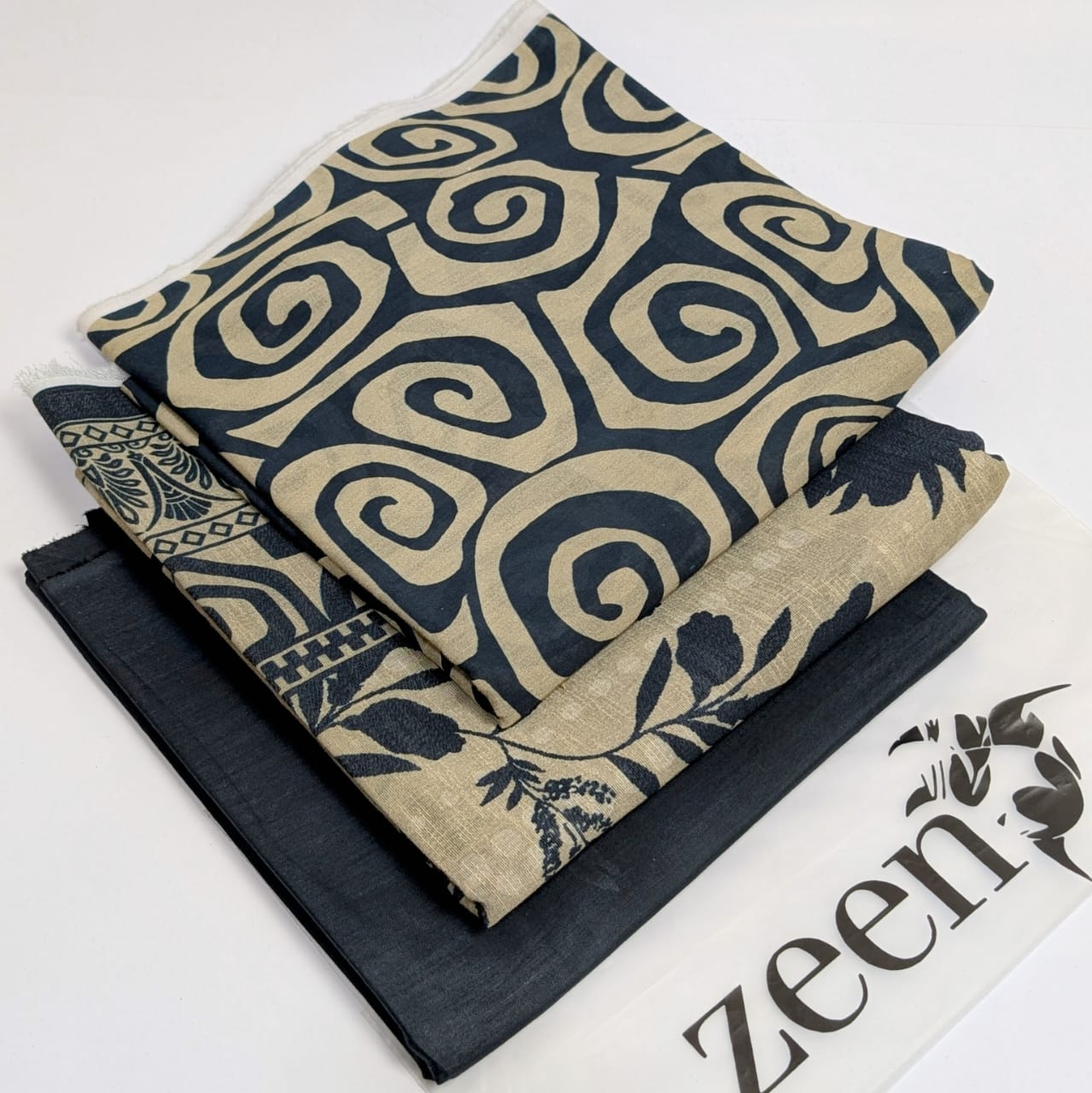 Zeen Printed Lawn Unstitched 3Piece D-182